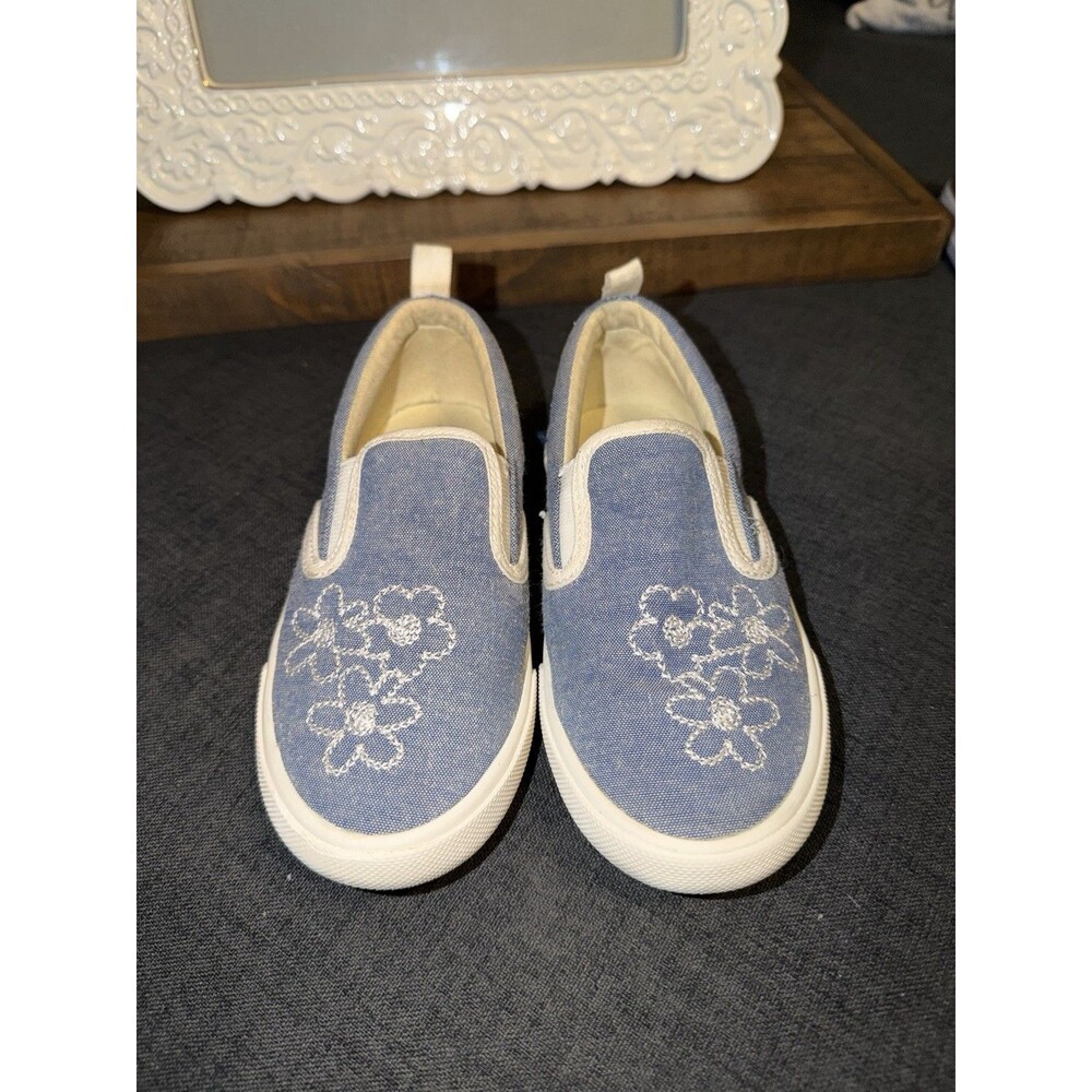 Girls Blue White Embroidered Floral Slip-On Canvas Shoes Lightweight Flat